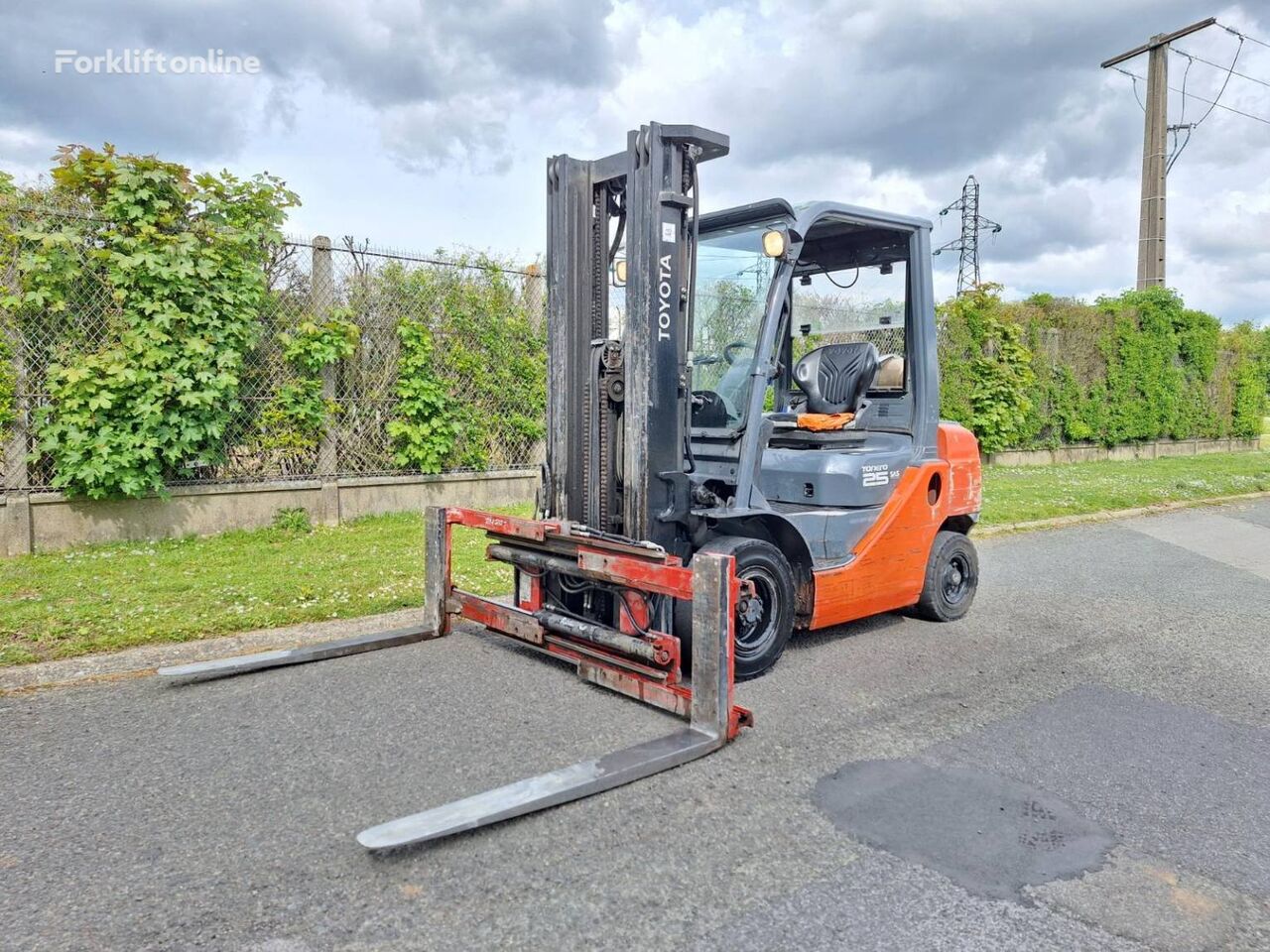 Toyota 02-8 fgf 25 diesel forklift