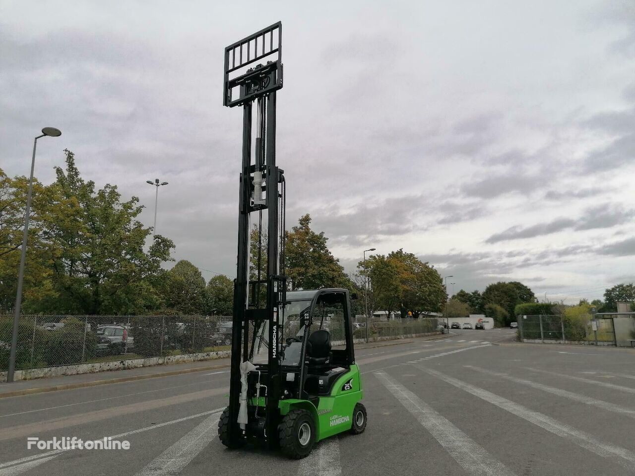 Hangcha XC25 electric forklift