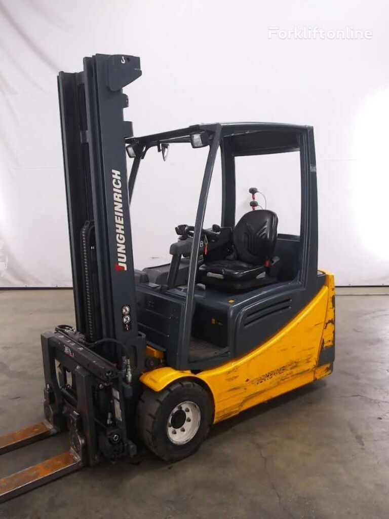 Jungheinrich EFG218 electric forklift