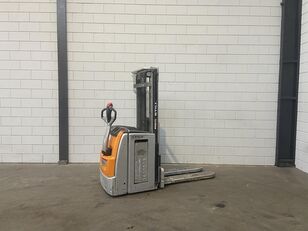 Still EXV14  pallet stacker